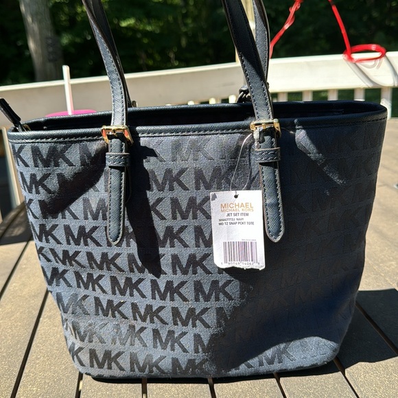 Brand new with tags MK navy purse! - Picture 6 of 6